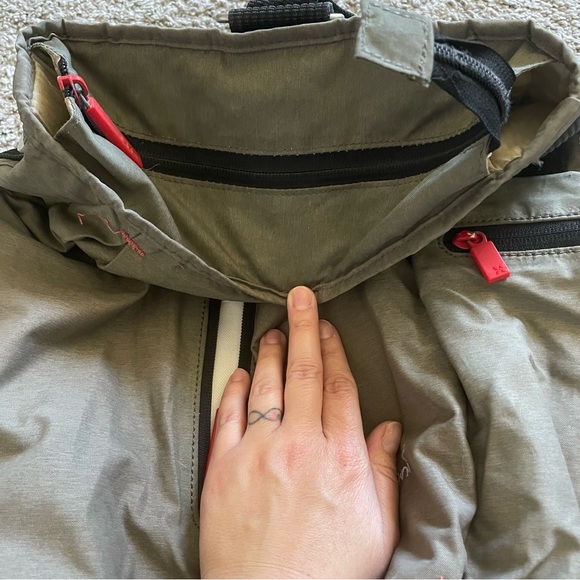 Sherpani Backpack - Picture 4 of 6